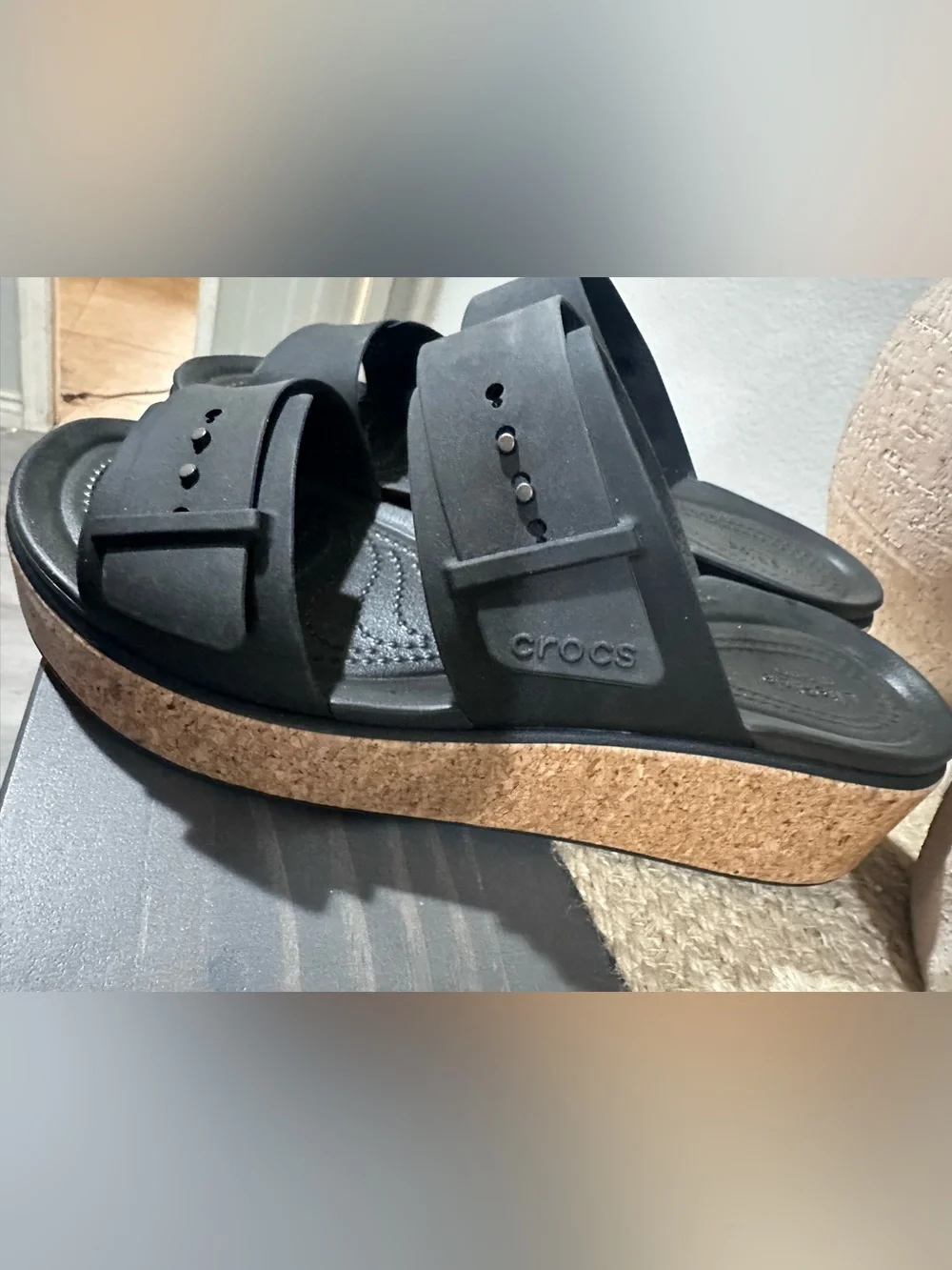 CROCS stylish platform